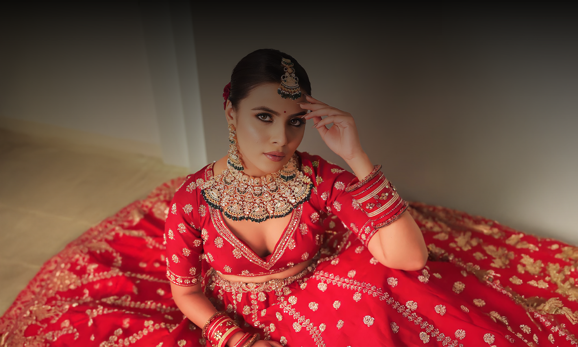 A Luxury Salon & Bridal Studio  Salon background image