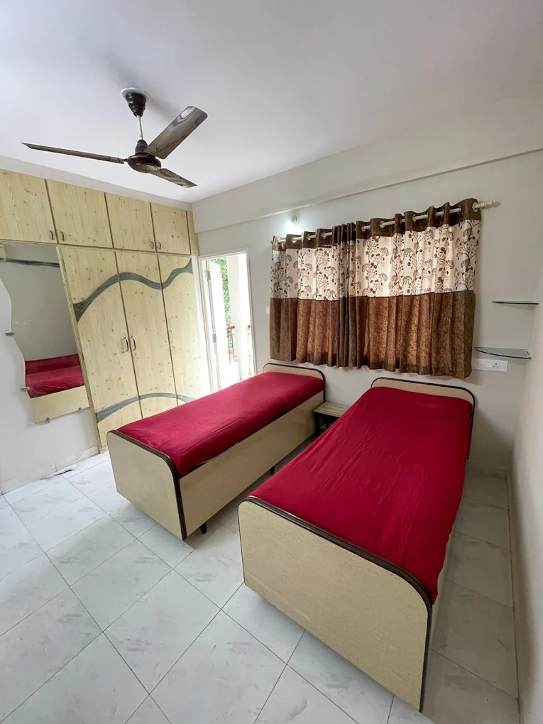 Aashray Paying Guest Hostel background image