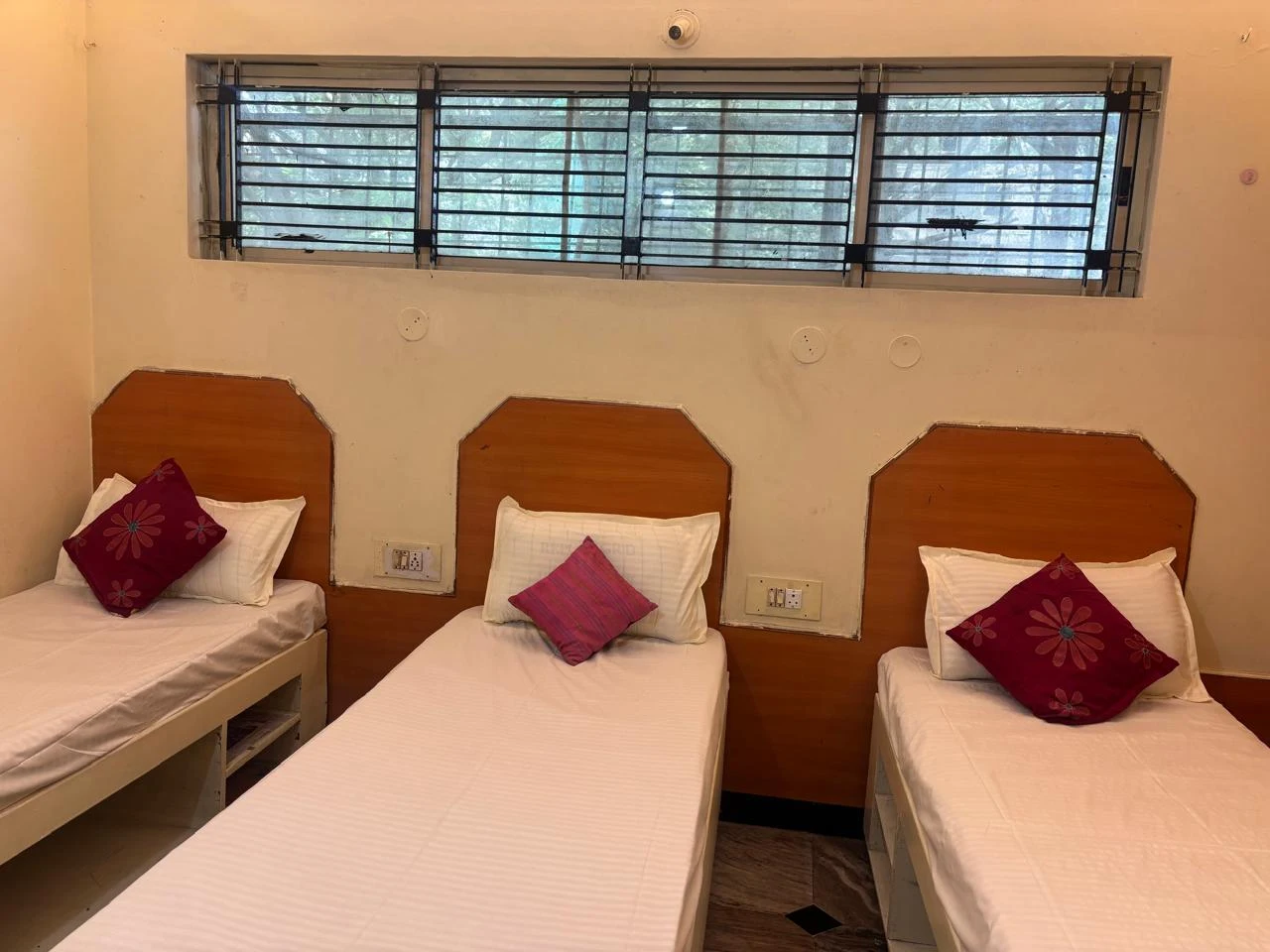 Yasodha Ladies Hostel background image