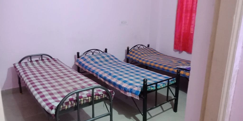 Maruthi Gents Pg & Hostel background image