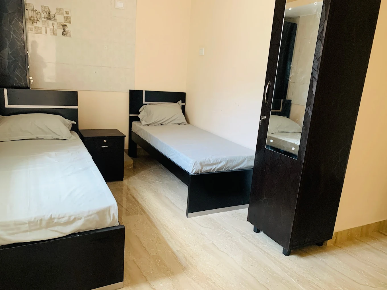 GARDEN STAY Ladies Hostel image