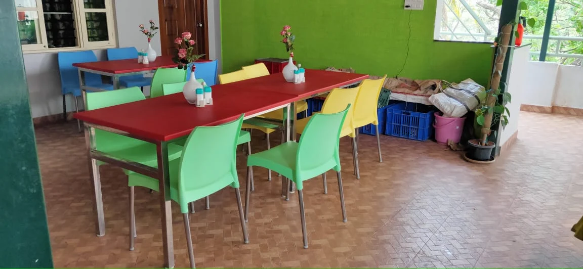 Manmayi Ladies Hostel background image