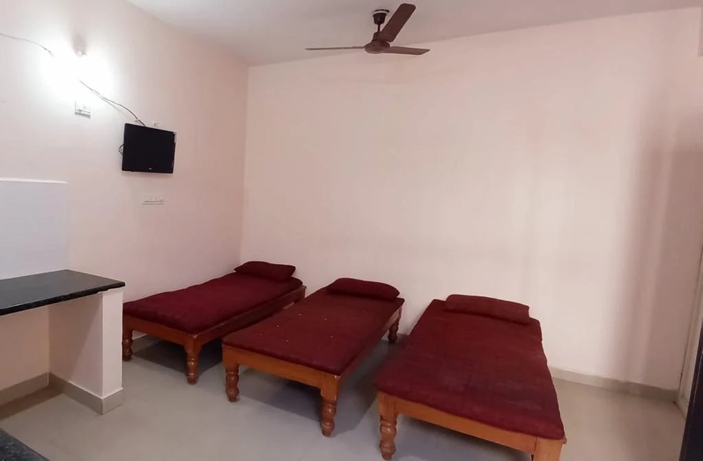 Spring Fields PG & Hostel image