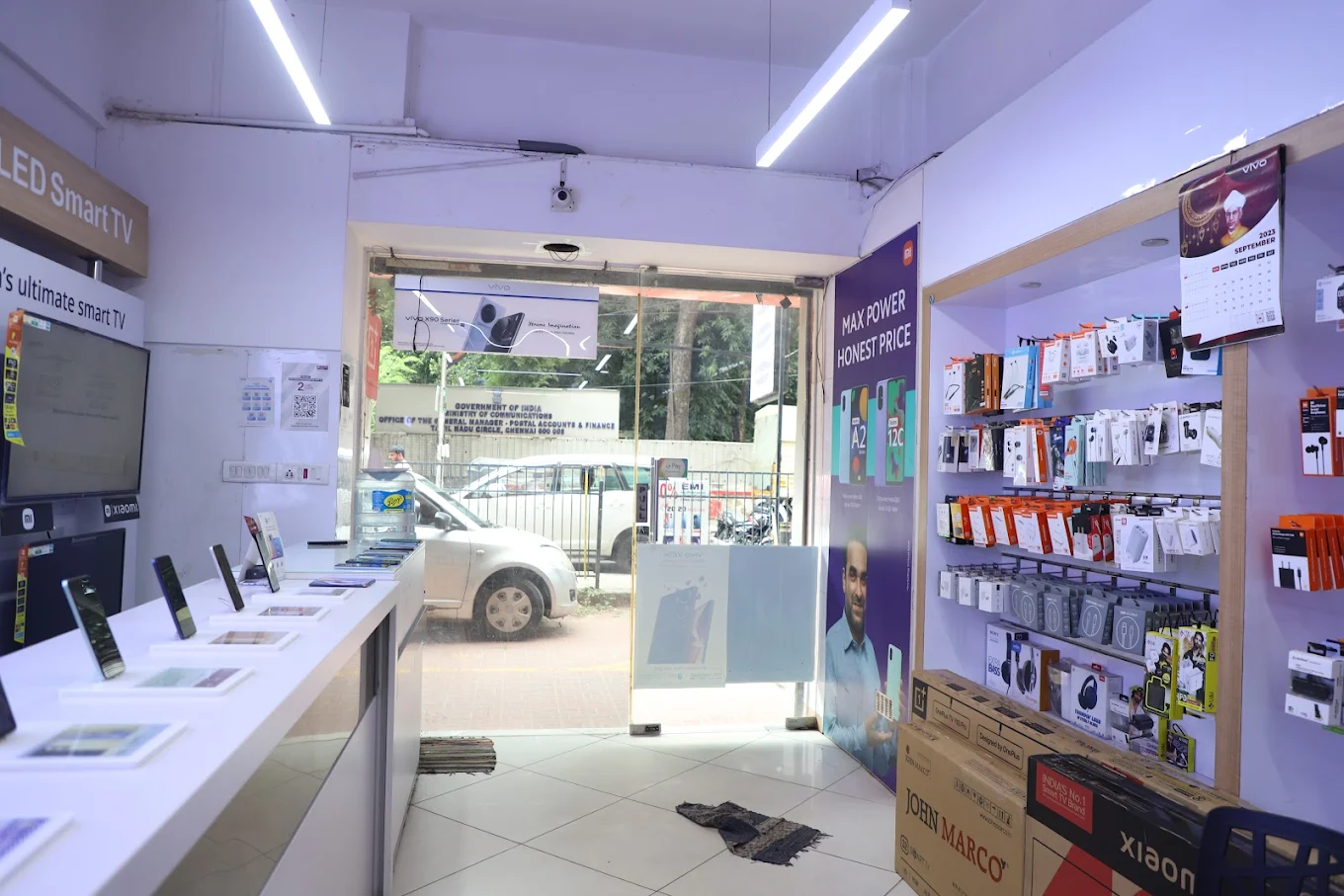 20 20 Mobiles Shop background image