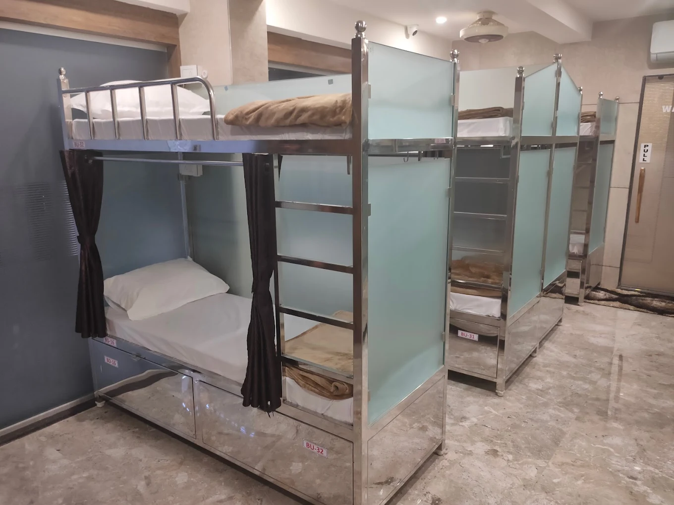  AMAN DORMITORY & GUEST HOUSE