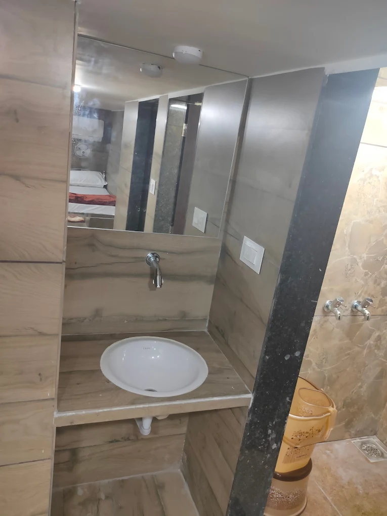  AMAN DORMITORY & GUEST HOUSE