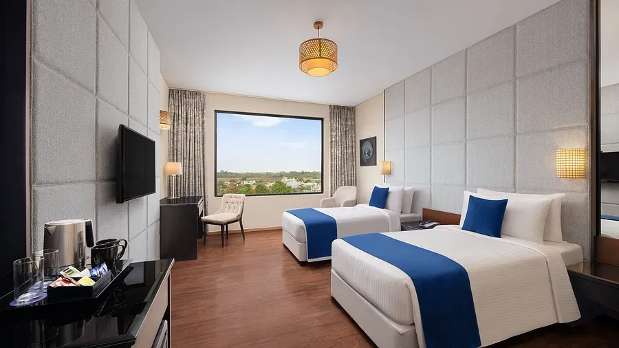  Essentia Luxury
