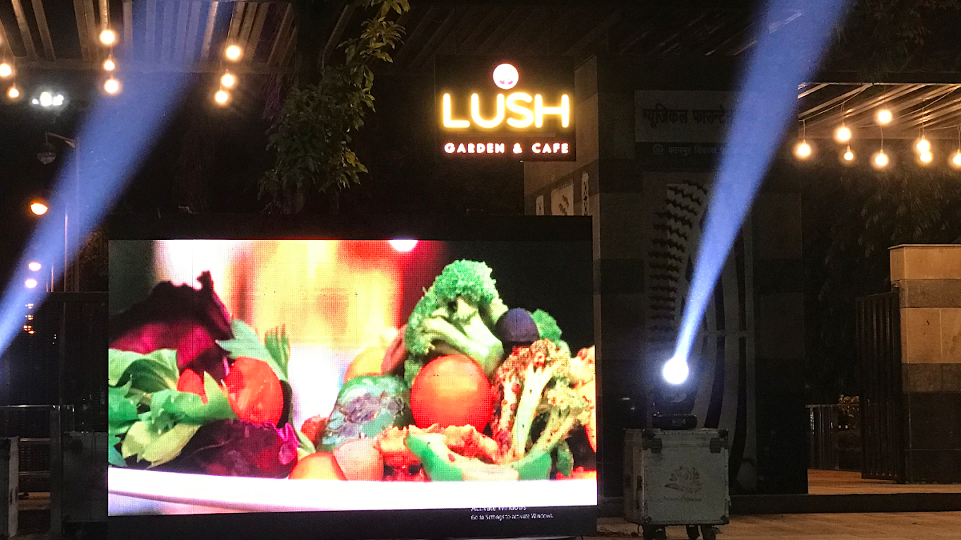Lush Garden &  Logo