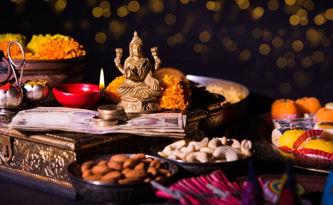 धनतेरस पर क्या नहीं खरीदना चाहिए – बचें इन 5 गलतियों से